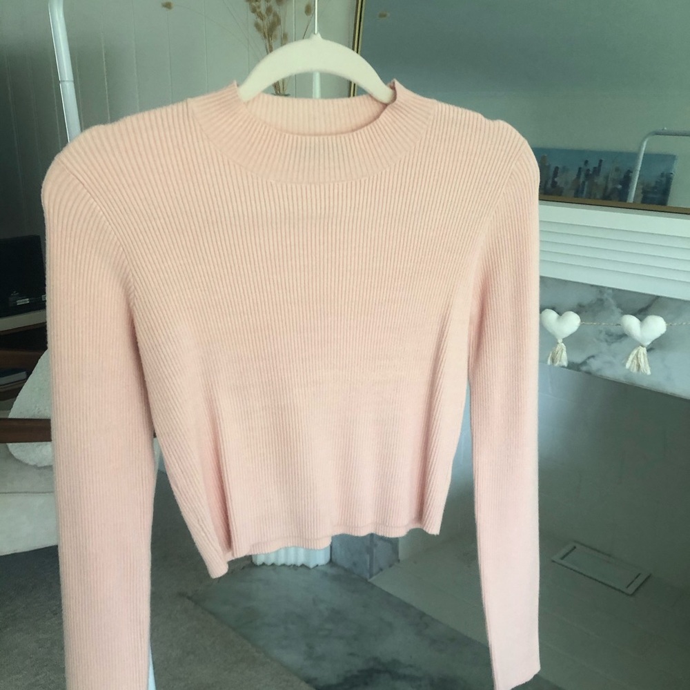 Brandy Melville Sweater